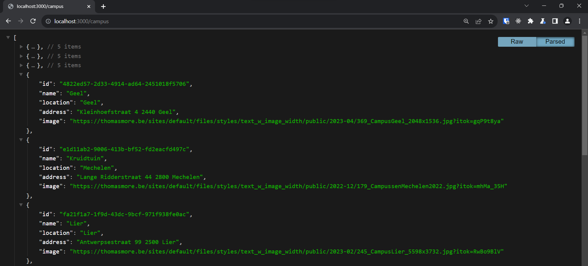 Zonder includeRooms=true